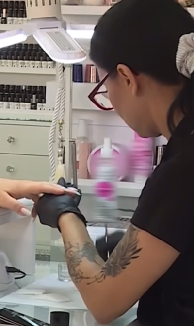 Има ли рискове при маникюрите с гел лак