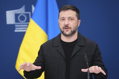 Зеленски: Решението на САЩ да поискат да предоставят гаранции за сигурността на Украйна е историческо