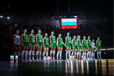 България потегли с грешен ход на световното в Тайланд