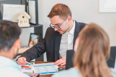 How to Tell If an Online Loan Website Is a Scam?