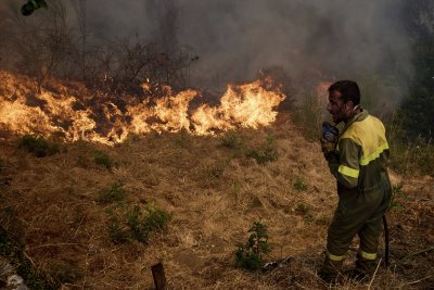 Шест станаха жертвите на пожарите в Испания и Португалия