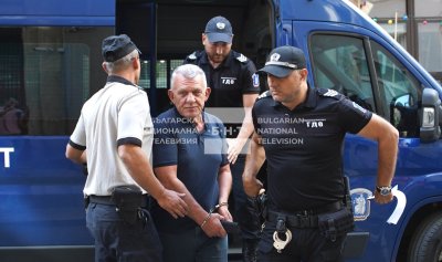 Повдигнаха 4 обвинения на Никола Николов - Паскал