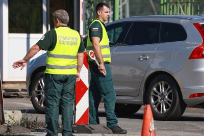 Неофициално: Повдигнаха обвинение на Паскал