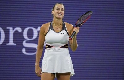 Арина Сабаленка продължава защитата на титлата си на US Open след успех над Кристина Букса