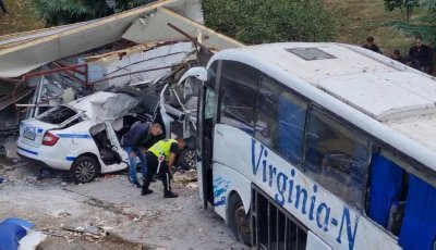 "Загубих доверие в съдебната система": В Бургас почитат паметта на полицаите, блъснати от автобус с мигранти