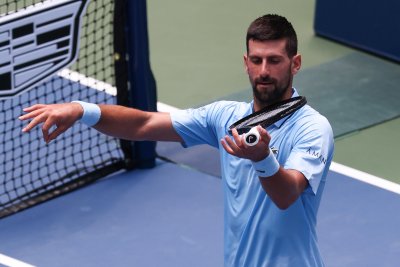 Джокович продължава след загубен сет на US Open, Дрейпър се отказа