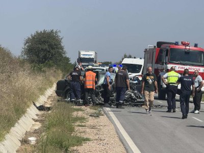 Двама души са загинали при челен сблъсък край симеоновградското село Константиново