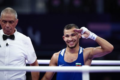 Радослав Росенов постигна отличен старт на световното първенство по бокс