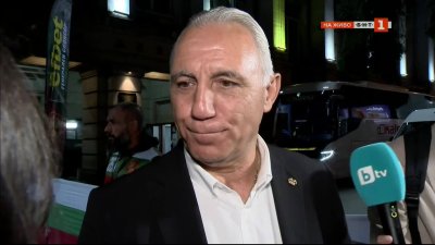 Христо Стоичков: Националите трябва да тренират и да си повярват