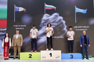 Георги Колев донесе титла на България от световното по канадска борба
