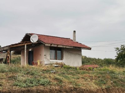 25-годишна жена е открита мъртва в дупнишко село, издирва се мъжът ѝ, заподозрян в убийството