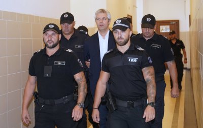 Коцев преди влизането в Съдебната зала: Благодаря ви за подкрепата