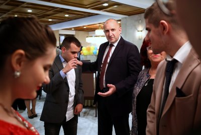 От 15 септември приемат заявления за стипендия от инициативата на президента "Подкрепи една мечта"