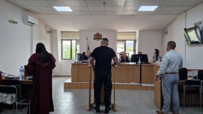 Делото "Дебора": Обвиненият Георги не бил виновен, тя изпитва страх