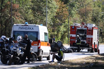 Двама души загинаха при тежка катастрофа в София (СНИМКИ)