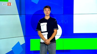 Младежи потрошиха автомобил и се снимаха с него