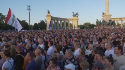 Недоволство в Унгария: Протести в Будапеща срещу премиера Орбан