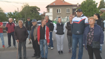В Бухово: Психично болен тормози съседите си от години, стигал е и до убийство