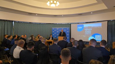 Борисов: От пиедестала на държавен глава Радев се разправя с един депутат, какъвто съм аз