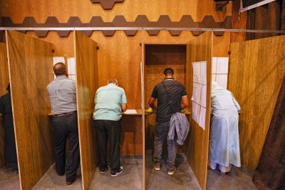 Първи парламентарли избори в Сирия след падането на режима на Асад