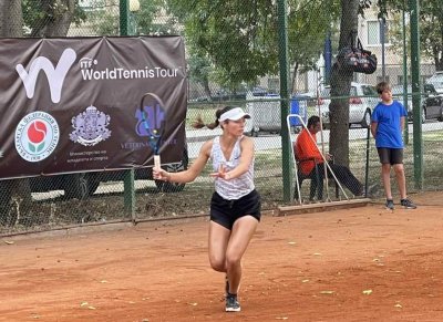 Лиа Каратанчева с убедителна победа на старта на турнир на клей в Букурещ