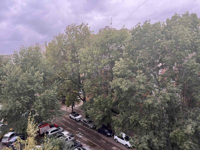 Вятър с пориви над 100 км/ч и силно вълнение в Бургас