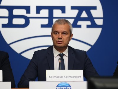 Костадин Костадинов: „Възраждане“ започва работа по проект за нова Конституция