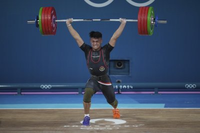 Ризки Джунианся постави нов световен рекорд в изтласкването