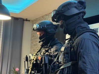 ГДБОП разби група за трафик на мигранти през България