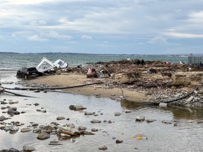 Погребват граничния полицай, загинал при потопа в Елените
