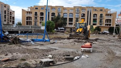 След потопа в Елените: Властите наложиха пълна забрана за влизане във ваканционно селище