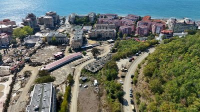 След бедствието в Елените: Продължава вземането на проби от питейната вода