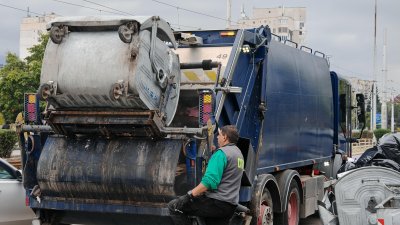 Кризата с боклука в столицата - работата на терен продължава
