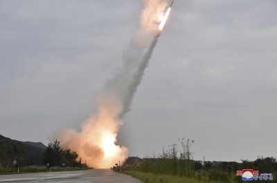 Северна Корея изстреля няколко балистични ракети