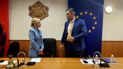 Десислава Тодорова от "ДПС - Ново начало" е новият председател на Общинския съвет в Пазарджик