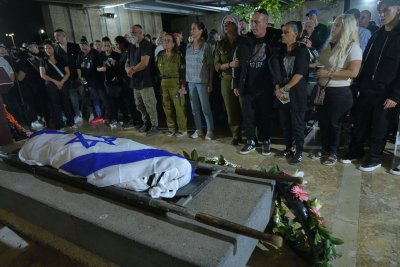 Хамас предаде на Израел телата на още двама загинали заложници