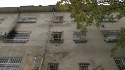 Пожарът в психиатричната болница в Ловеч: съдът даде ход на делото срещу медицинската сестра