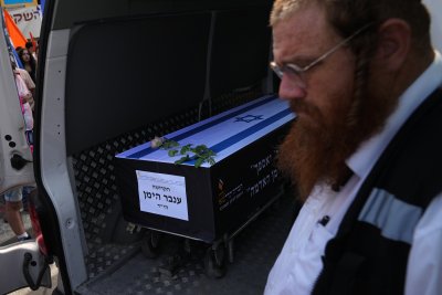 Хамас предаде на Израел телата на още двама загинали заложници