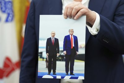 Преди срещата с Путин: Ще успее ли Тръмп да замрази войната в Украйна?
