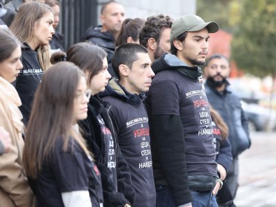 Близки на загиналия моторист Цеци Лаков протестираха пред Съдебната палата в София