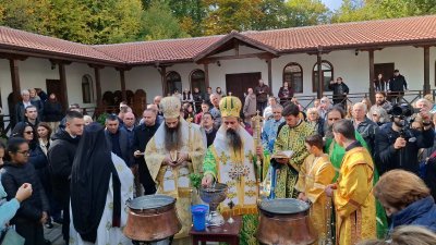 Патриарх Даниил отслужи литургия в Руенския манастир "Св. Йоан Рилски"