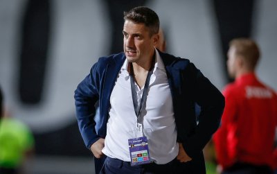 Хулио Веласкес: Здраво стъпили на земята сме