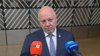 Росен Желязков: До 21 ноември трябва да се вземе генерално решение за рафинерията в Бургас