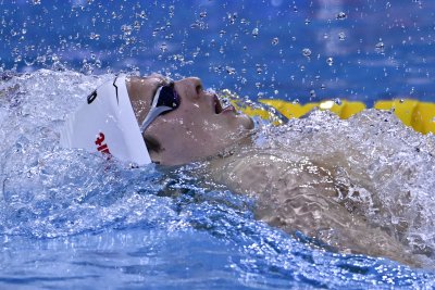 Нов световен рекорд на 200 м гръб в Торонто