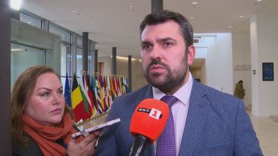 България е готова да пусне самолета на Путин за евентуална среща с Тръмп и Зеленски