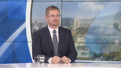 Димо Дренчев, "Възраждане": Криe се реалният дефицит, банковият сектор трябва да плаща повече
