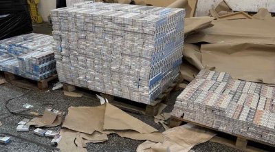 Задържаха над 300 000 кутии цигари без бандерол на ГКПП "Капитан Андреево"