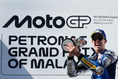 Трета победа за сезона за Алекс Маркес