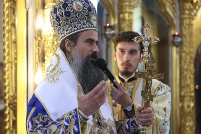 Патриарх Даниил оглави литургията за Димитровден в Кюстендил
