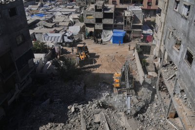 Нетаняху нареди на израелската армия да нанесе удари в Газа